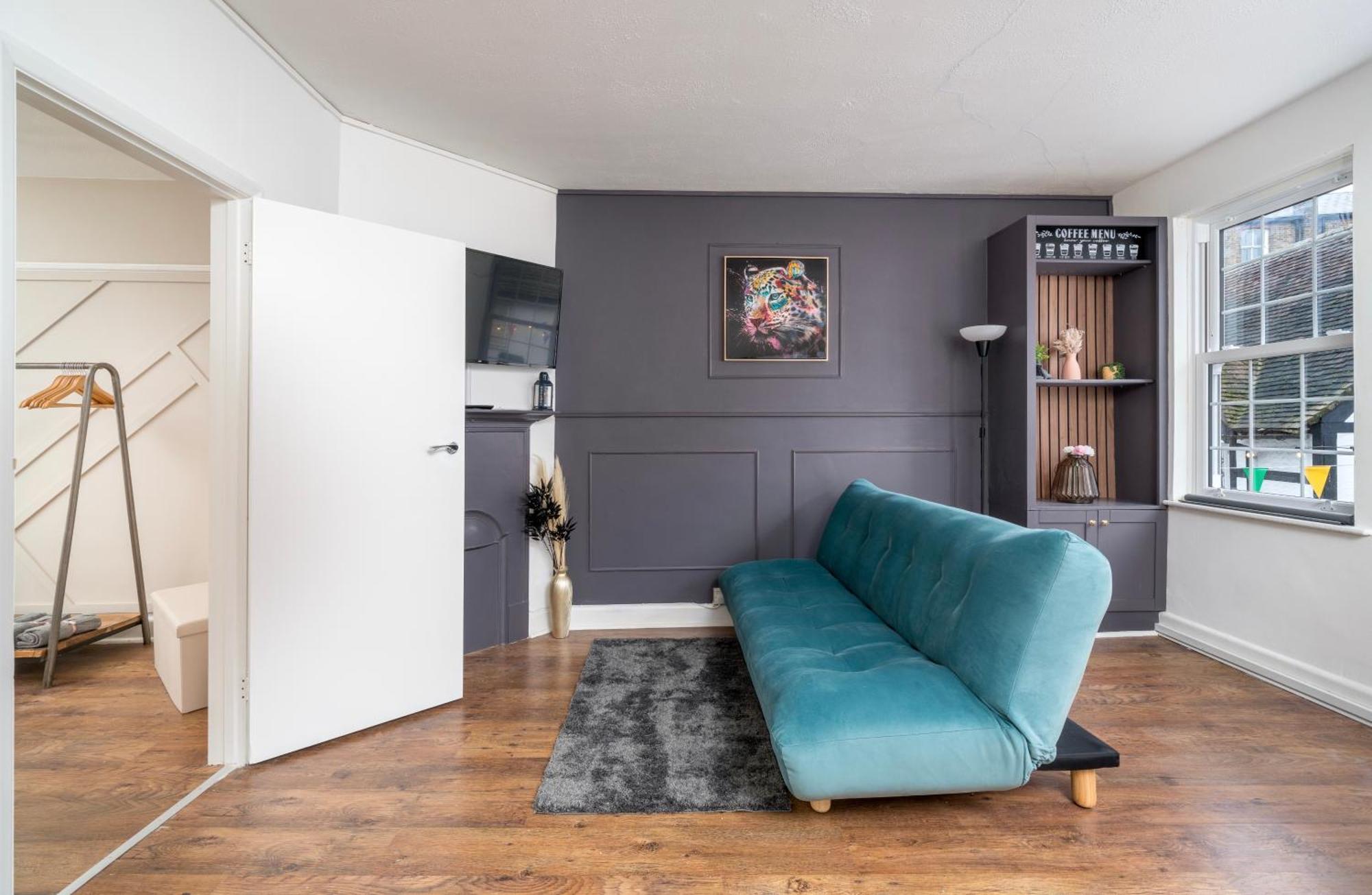 Stylish Apartment In The Heart Of Kingston Town Centre Kingston upon Thames  Zewnętrze zdjęcie