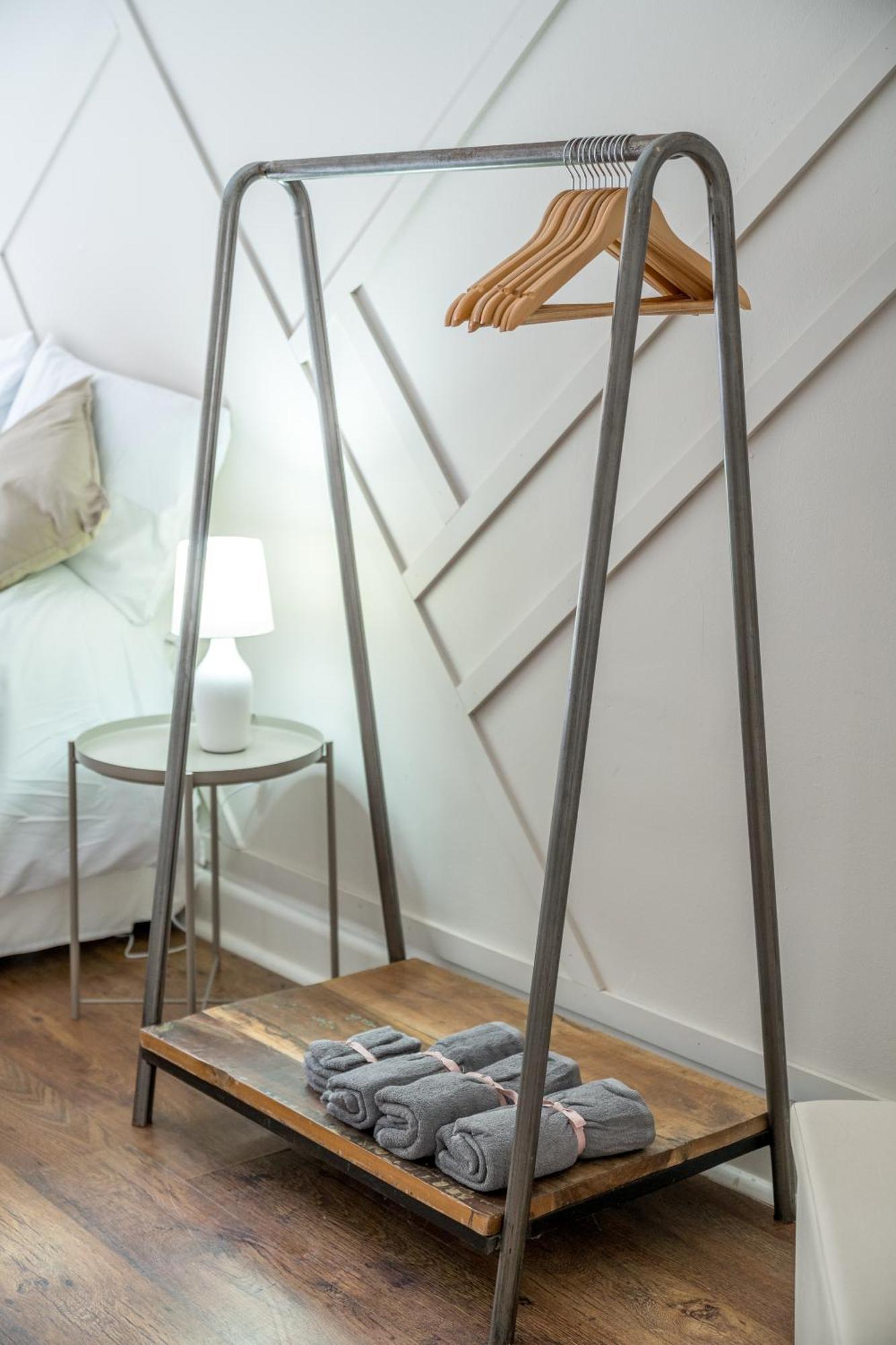 Stylish Apartment In The Heart Of Kingston Town Centre Kingston upon Thames  Zewnętrze zdjęcie